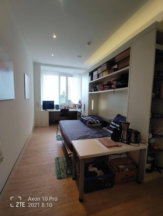 Sharing Studio Apartment With Me Мюнхен Экстерьер фото